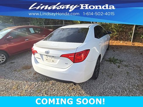 Used 2017 Toyota Corolla SE image 16