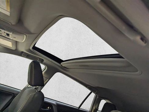 Used 2016 Toyota RAV4 XLE AWD/4WD image 14