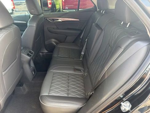 Used 2023 Buick Envision Avenir AWD/4WD image 18