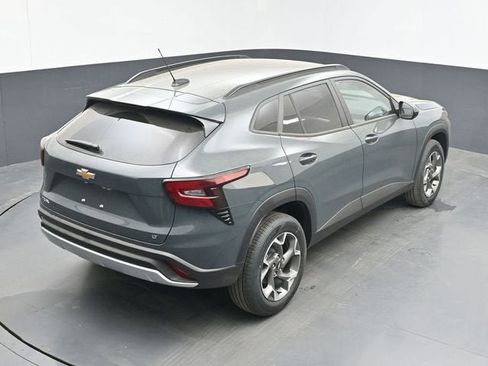 New 2026 Chevrolet Trax LT FWD image 37