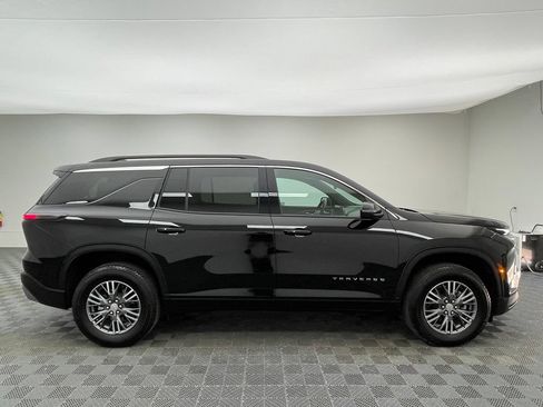 Used 2025 Chevrolet Traverse LT w/ LPO, Floor Liner Package AWD/4WD image 7