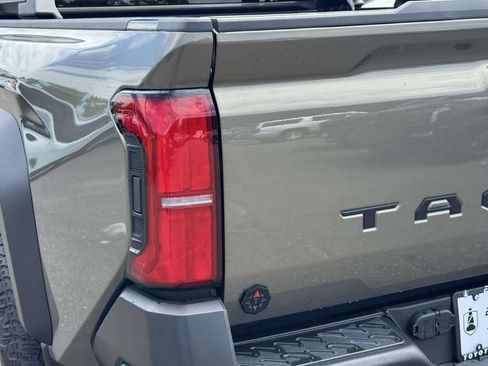 Used 2024 Toyota Tacoma 4x4 Double Cab Hybrid image 13