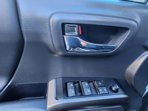 Used 2023 Toyota Tacoma TRD Sport w/ Black Out Package (TMS) image 34