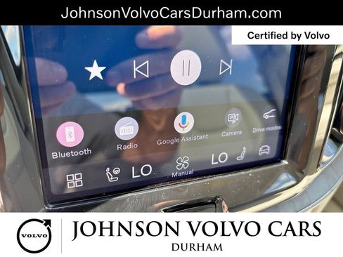 Certified 2025 Volvo XC60 T8 Plus w/ Protection Package Premier AWD/4WD image 18
