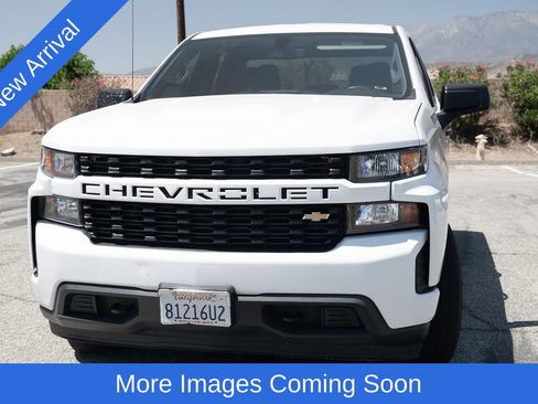Used 2019 Chevrolet Silverado 1500 Custom RWD image 2