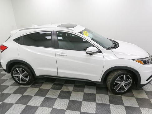 Used 2022 Honda HR-V EX image 5