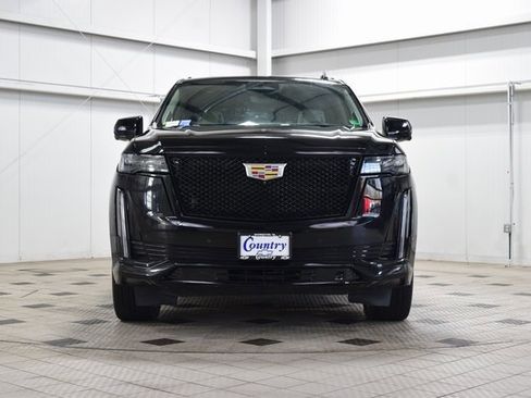 Used 2022 Cadillac Escalade Sport Platinum image 2