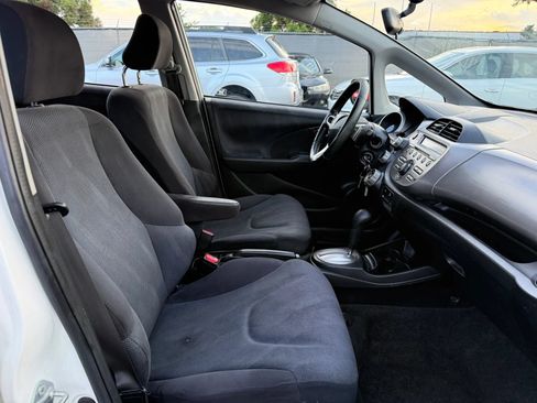 Used 2010 Honda Fit Sport image 18