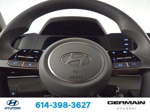 Certified 2026 Hyundai Elantra SE FWD image 22