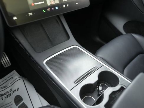 Used 2023 Tesla Model Y Performance image 28