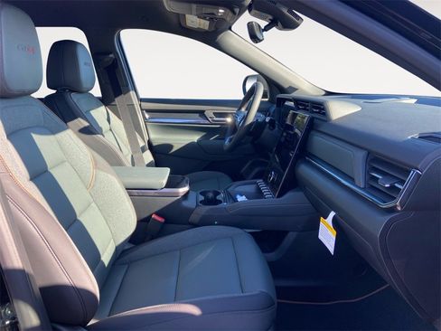 New 2026 GMC Terrain AT4 w/ Technology Package II image 15