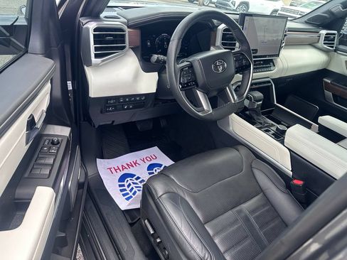 Used 2023 Toyota Sequoia Capstone AWD/4WD image 17