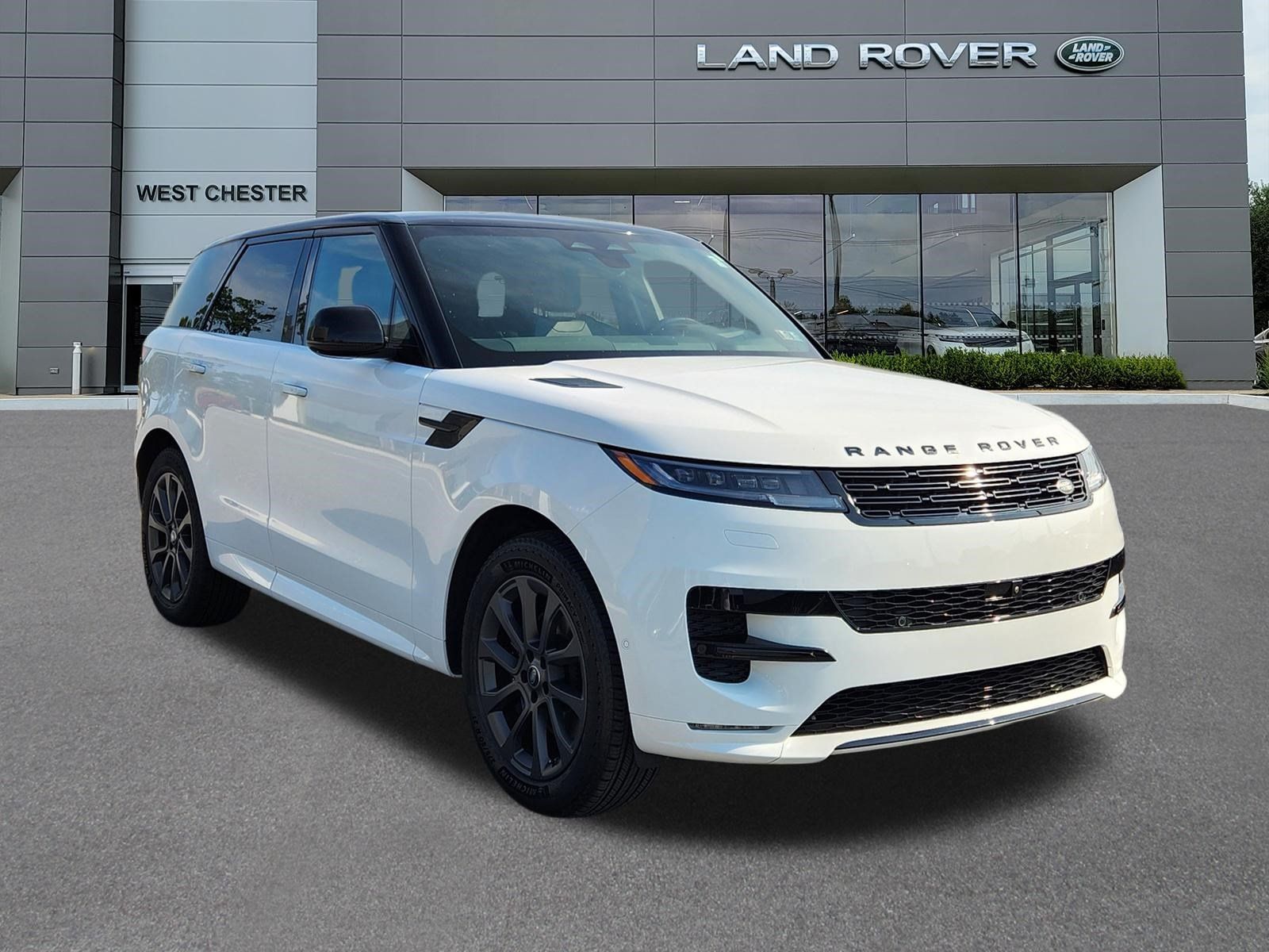 Certified 2024 Land Rover Range Rover Sport Dynamic SE AWD/4WD image 2
