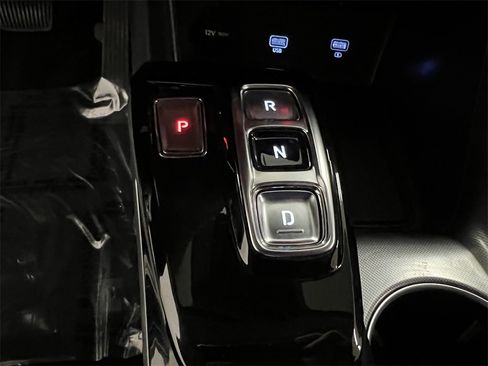 Used 2023 Hyundai Sonata SE image 16