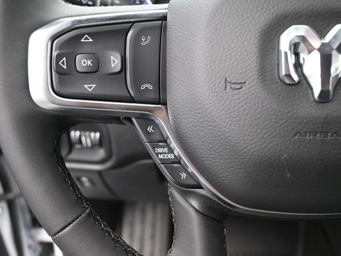 New 2026 RAM 1500 4x4 Crew Cab image 2