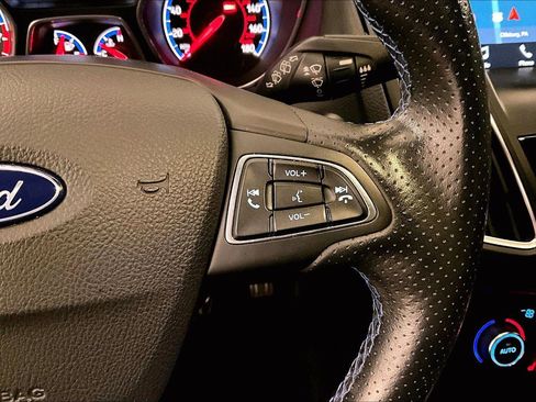 Used 2018 Ford Focus RS image 18