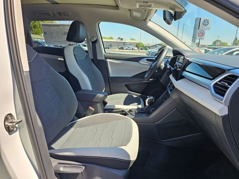 New 2026 Volkswagen Taos SE AWD/4WD image 14