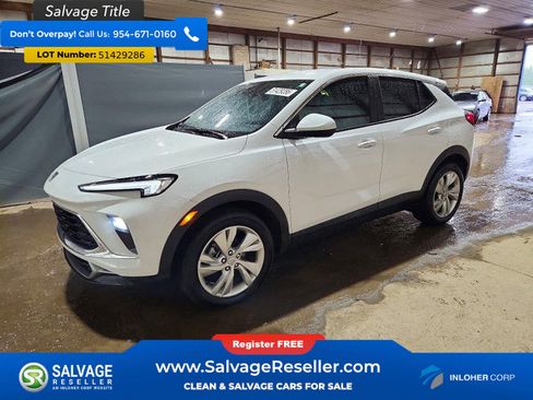 Used 2024 Buick Encore GX Preferred FWD image 1