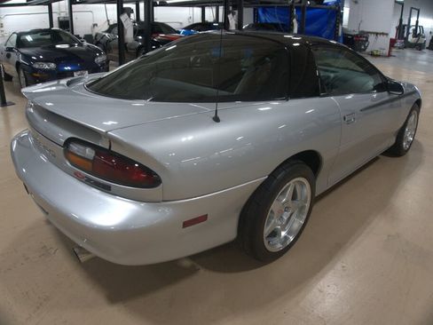 Used 1999 Chevrolet Camaro Z28 w/ Performance Pkg RWD image 5