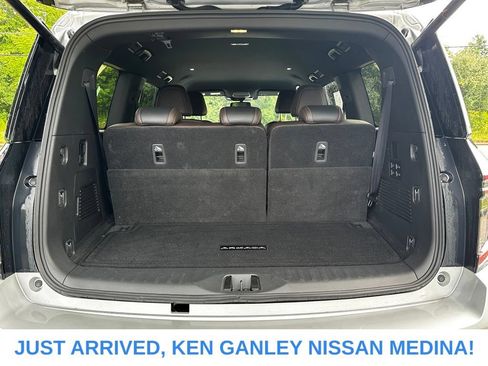 Used 2025 Nissan Armada SL w/ Captain's Chari Seat Package AWD/4WD image 18
