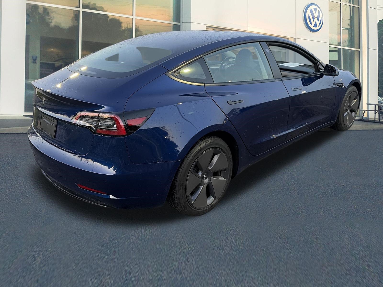 Used 2023 Tesla Model 3 Standard Range RWD image 4