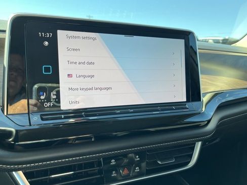 Used 2024 Volkswagen Atlas SE image 42