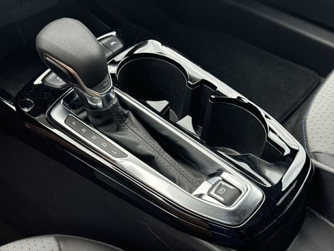 Used 2025 Chevrolet Trax LT image 26