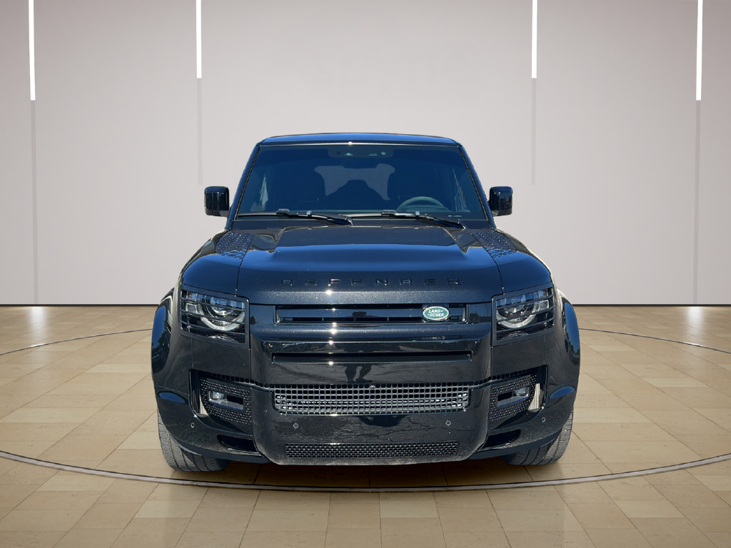 Used 2023 Land Rover Defender 110 V8 AWD/4WD image 10