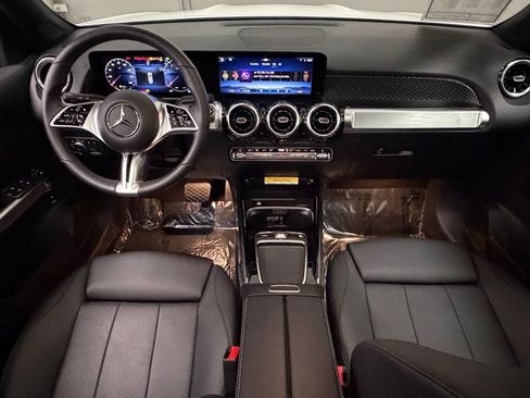 Used 2026 Mercedes-Benz GLB 250 image 37