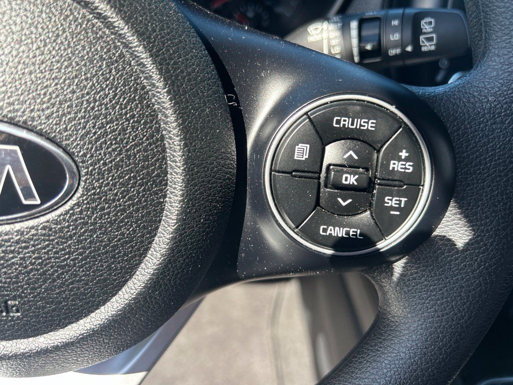 Used 2021 Kia Soul LX FWD image 19