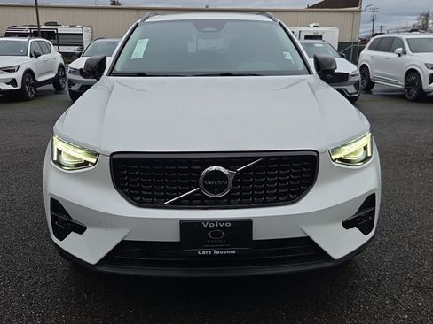 New 2026 Volvo XC40 B5 Plus w/ Protection Package Premier AWD/4WD image 11