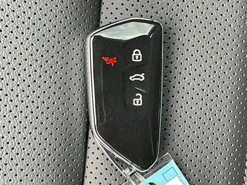 New 2026 Volkswagen GTI SE FWD image 28