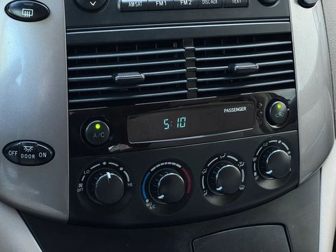 Used 2008 Toyota Sienna LE FWD image 37