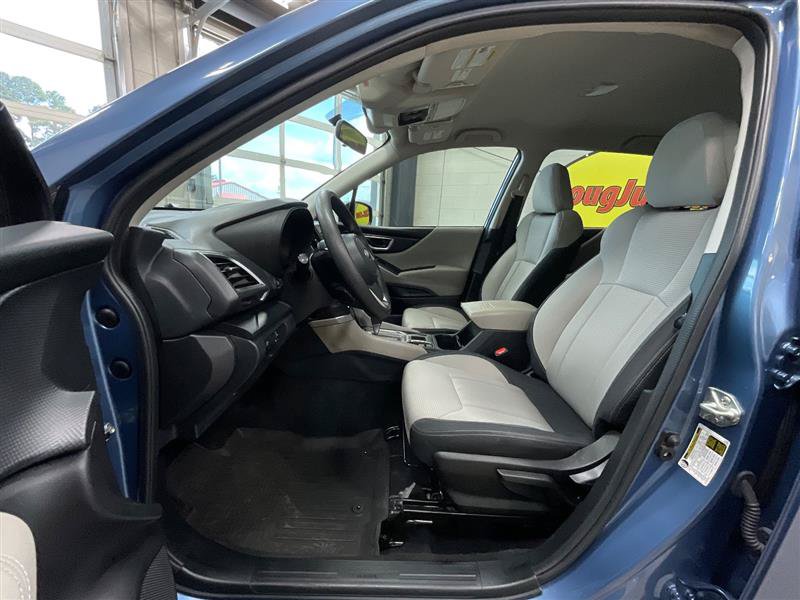 Used 2021 Subaru Forester AWD/4WD image 11