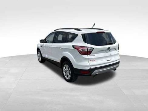 Used 2017 Ford Escape SE w/ Equipment Group 201A AWD/4WD image 5
