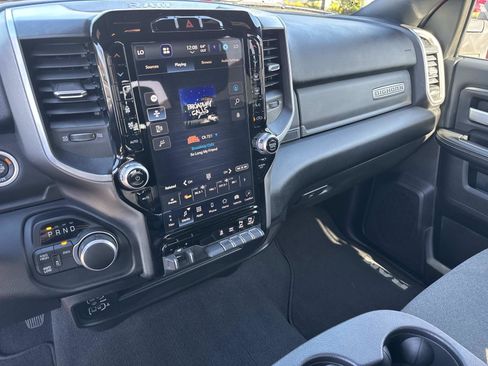 Used 2024 RAM 2500 Big Horn w/ Sport Appearance Package image 25