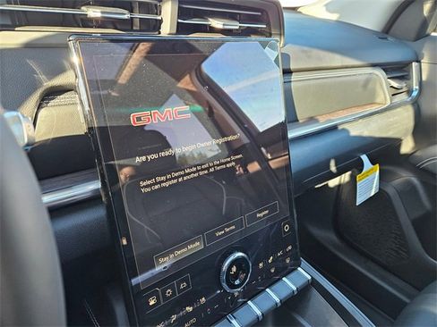 New 2026 GMC Terrain Denali w/ LPO, Black Badging Package image 23