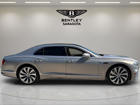 Used 2021 Bentley Flying Spur W12 AWD/4WD image 9