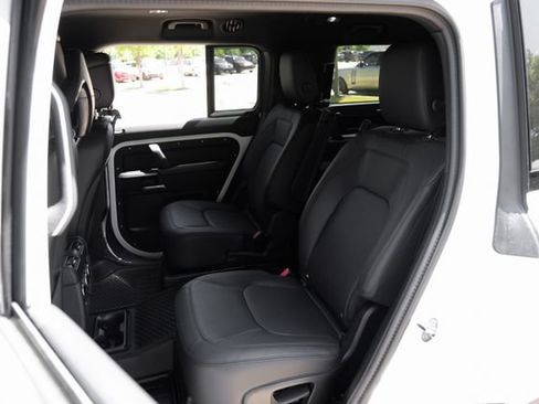 New 2026 Land Rover Defender 130 X-Dynamic SE AWD/4WD image 54