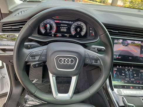 Used 2023 Audi Q7 3.0T Prestige w/ Prestige Package AWD/4WD image 21