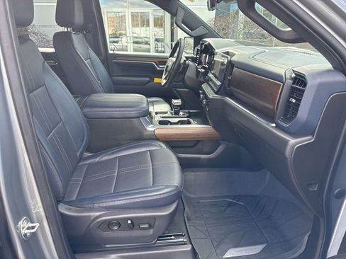 Used 2023 Chevrolet Silverado 1500 High Country image 16