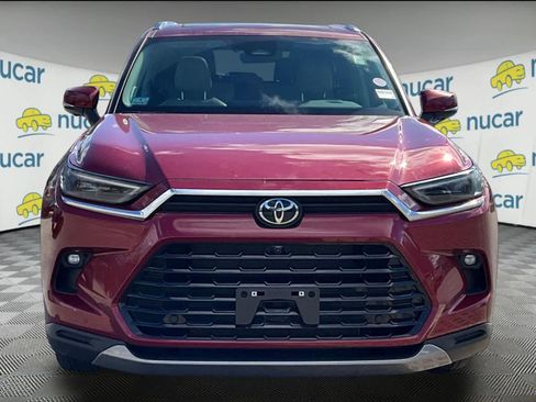 Used 2024 Toyota Grand Highlander Limited image 2