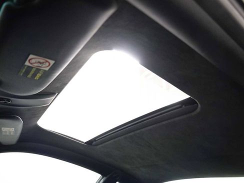 Used 2001 Porsche 911 Carrera image 19