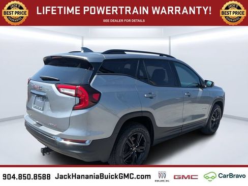 Used 2024 GMC Terrain AT4 AWD/4WD image 3