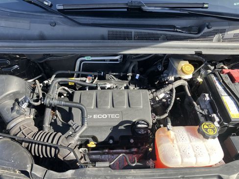 Used 2018 Chevrolet Trax LT w/ Redline Edition image 22