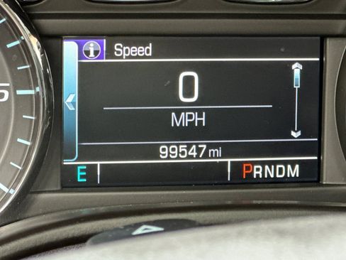 Used 2015 Chevrolet Tahoe LT RWD image 3