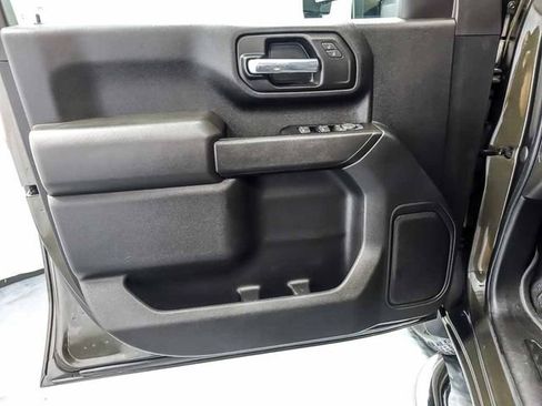 Certified 2022 Chevrolet Silverado 2500 Custom w/ Custom Value Package AWD/4WD image 24