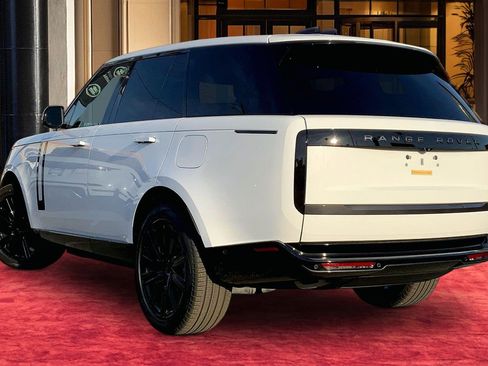 New 2026 Land Rover Range Rover SE AWD/4WD image 3