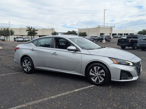 Certified 2023 Nissan Altima 2.5 S image 8