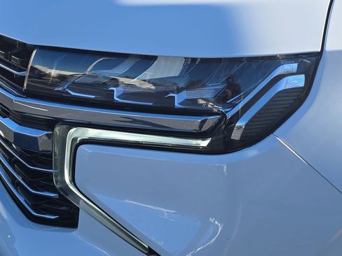 Used 2023 Chevrolet Suburban LT image 32